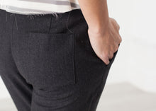 Load image into Gallery viewer, Eda Pants in Black